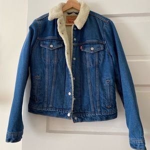Levis Sherpa Trucker Jacket